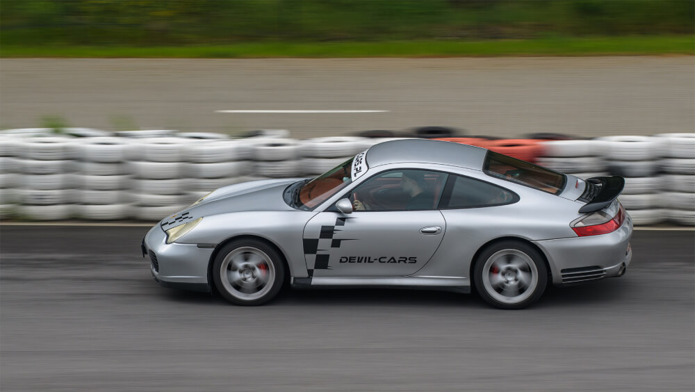 Porsche 911 Carrera - Motoryzacyjny prezent marzeń